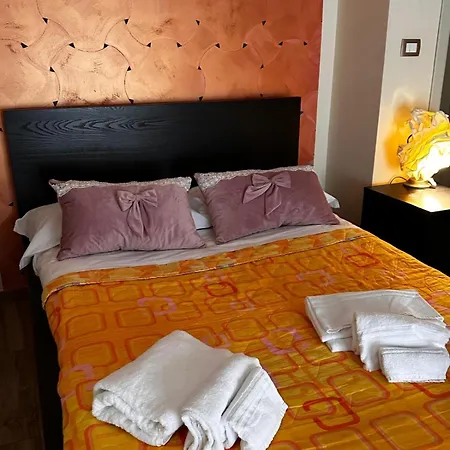 La Via Del Mare Bed and breakfast